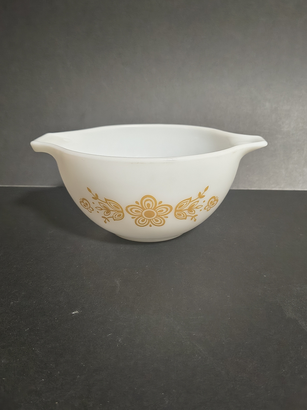 Vtg Milk Glass PYREX Butterfly Gold Cinderella Mixing Bowl #441 1.5 Pint 750ml